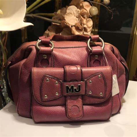 Marc Jacobs maroon bag